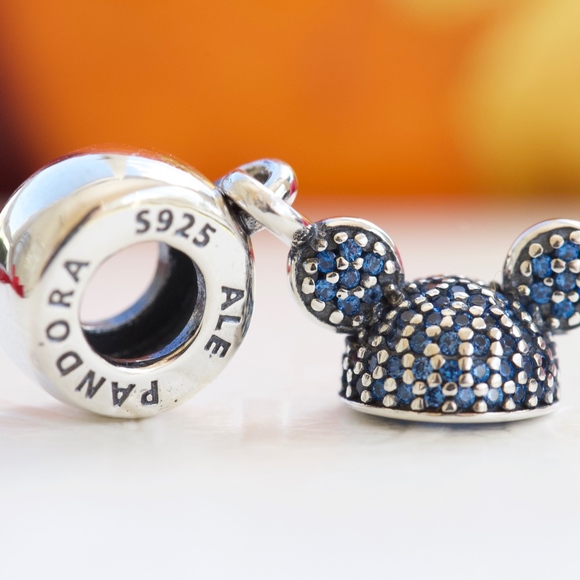 Pandora Disney Parks 60th Anniversary Mickey - Picture 2 of 3
